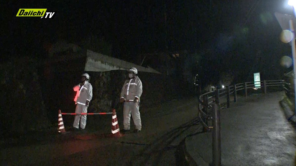 【続報】東伊豆町で刃物を持ったとみられる男が立てこもりか…消防に警察から通報「63歳の男性が首から出血」（静岡）