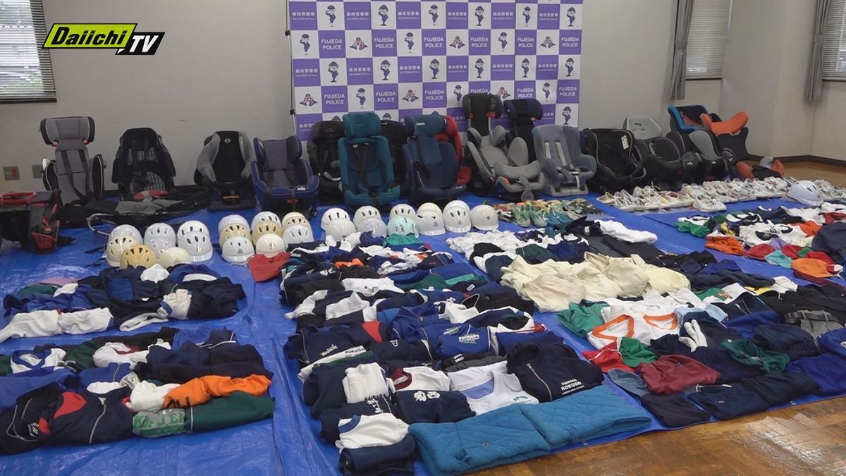 「着てみたかった」体操服など約540点押収…27歳の男を窃盗容疑で逮捕 制服やチャイルドシートも(静岡県警)