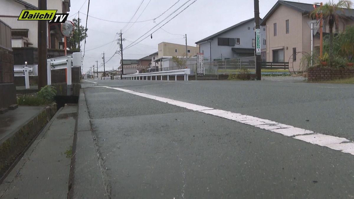 浜松でひき逃げ事件　高校生の男女が骨折などの重傷（静岡）