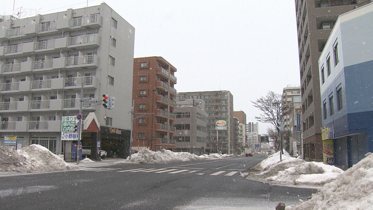 未明にタクシーが歩行者はねる 40代男性意識不明の重体 運転手を逮捕 札幌市