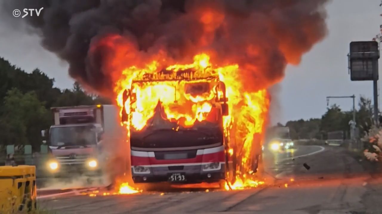 バス 炎上 人気 メーカー