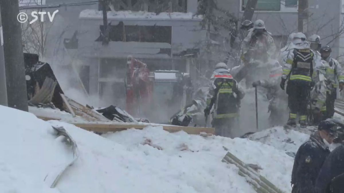 【続報】爆発した家に住む60代女性と連絡とれず 5人死傷の火事...火元の家には夫婦と娘の3人在宅
