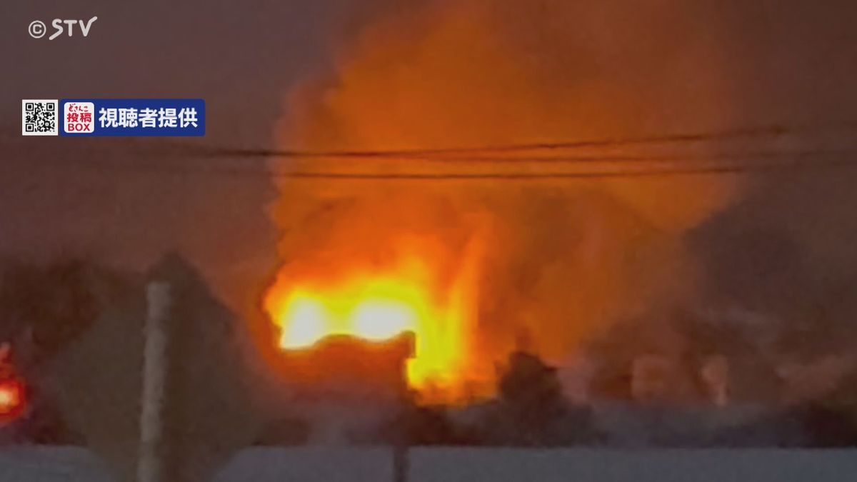 【速報】明け方の住宅火災…女性３人搬送　住民から通報「１階から火」北海道士別市