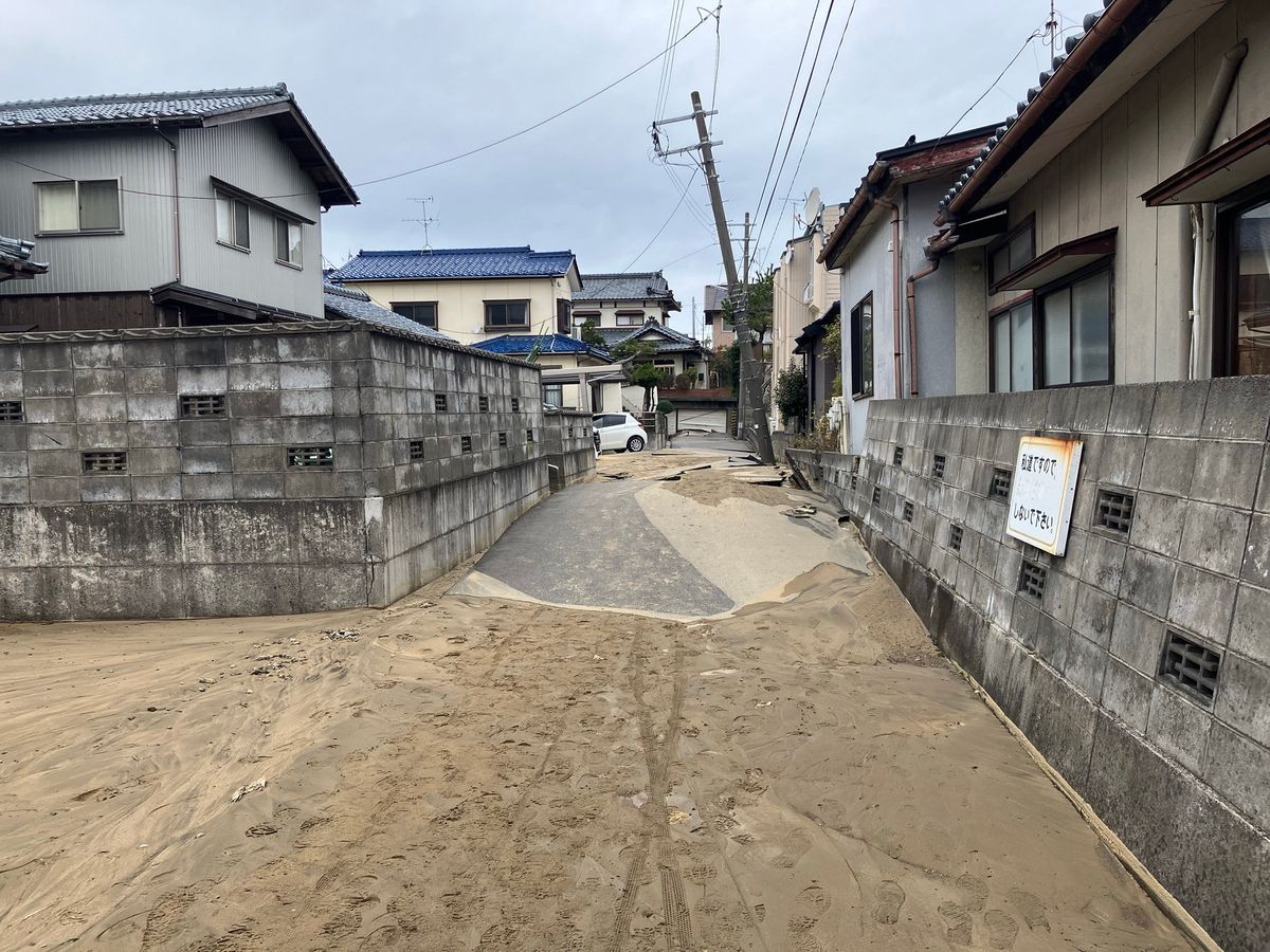 【地震の影響】道路の陥没など相次いだ新潟市西区　ボランティアを募集　6日からの三連休に活動　《新潟》