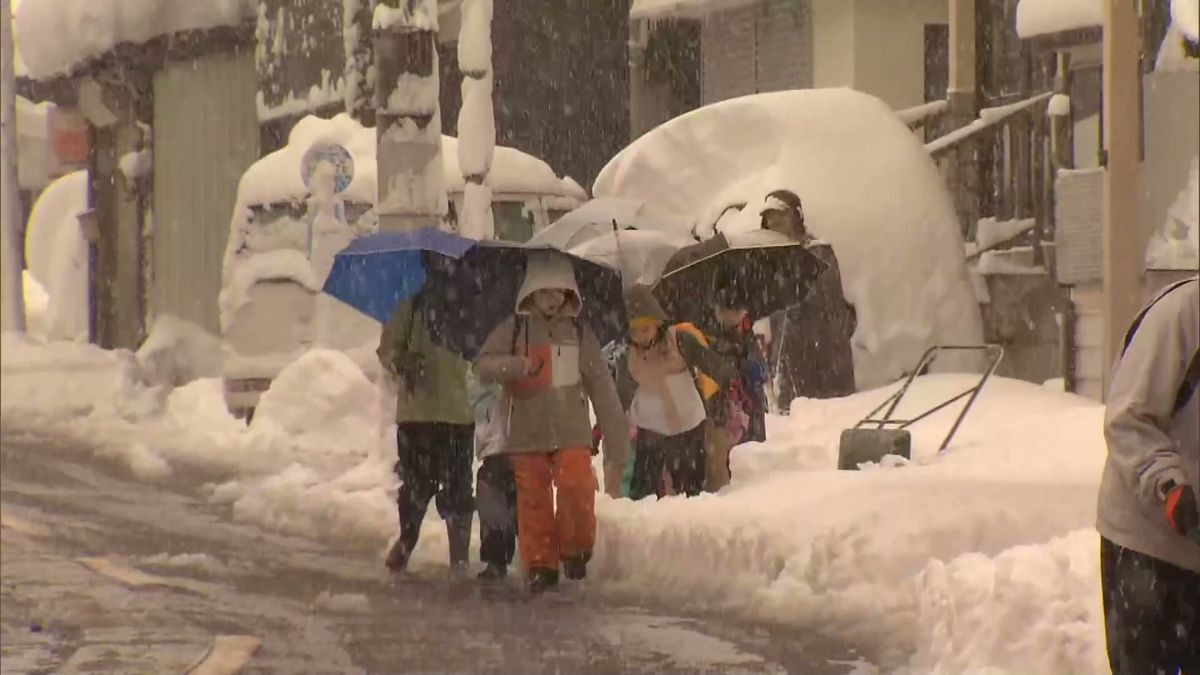 【大雪の影響】県内で18校が臨時休校　早退や始業時間を延期する学校も《新潟》