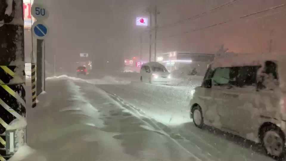 【大雪】新潟県内で広範囲に通行止め　大雪による集中除雪《新潟》