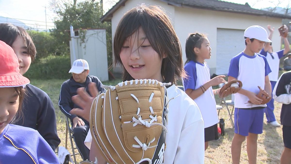 大谷グローブきっかけで小学生が「ドジャース」結成　地域住民とワールドシリーズさながらの熱戦　大分