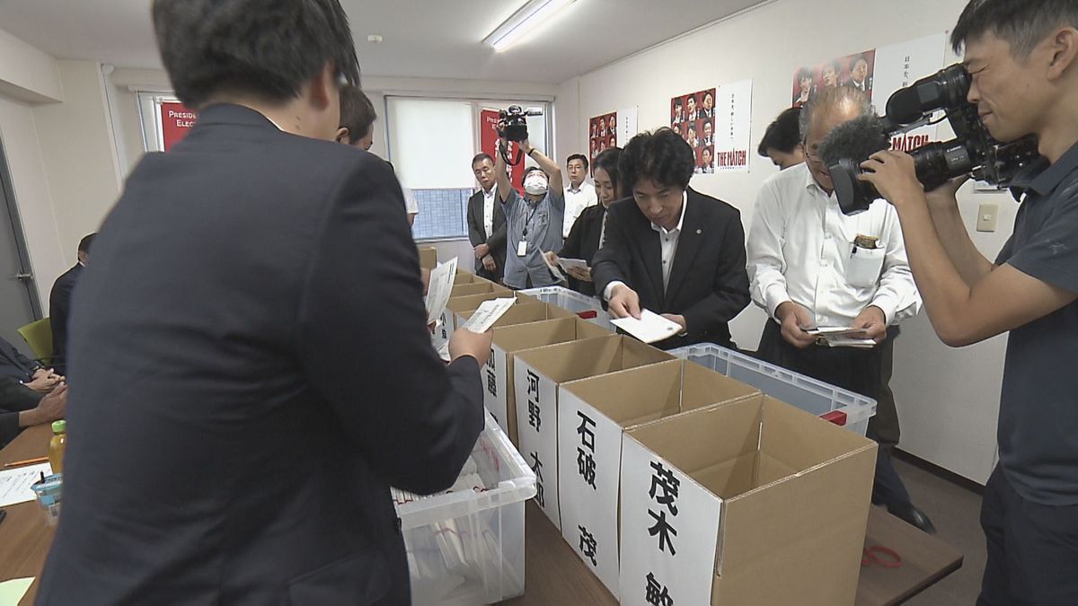 自民総裁選　県連で党員票開票　夕方までに新しい総裁決まる　大分