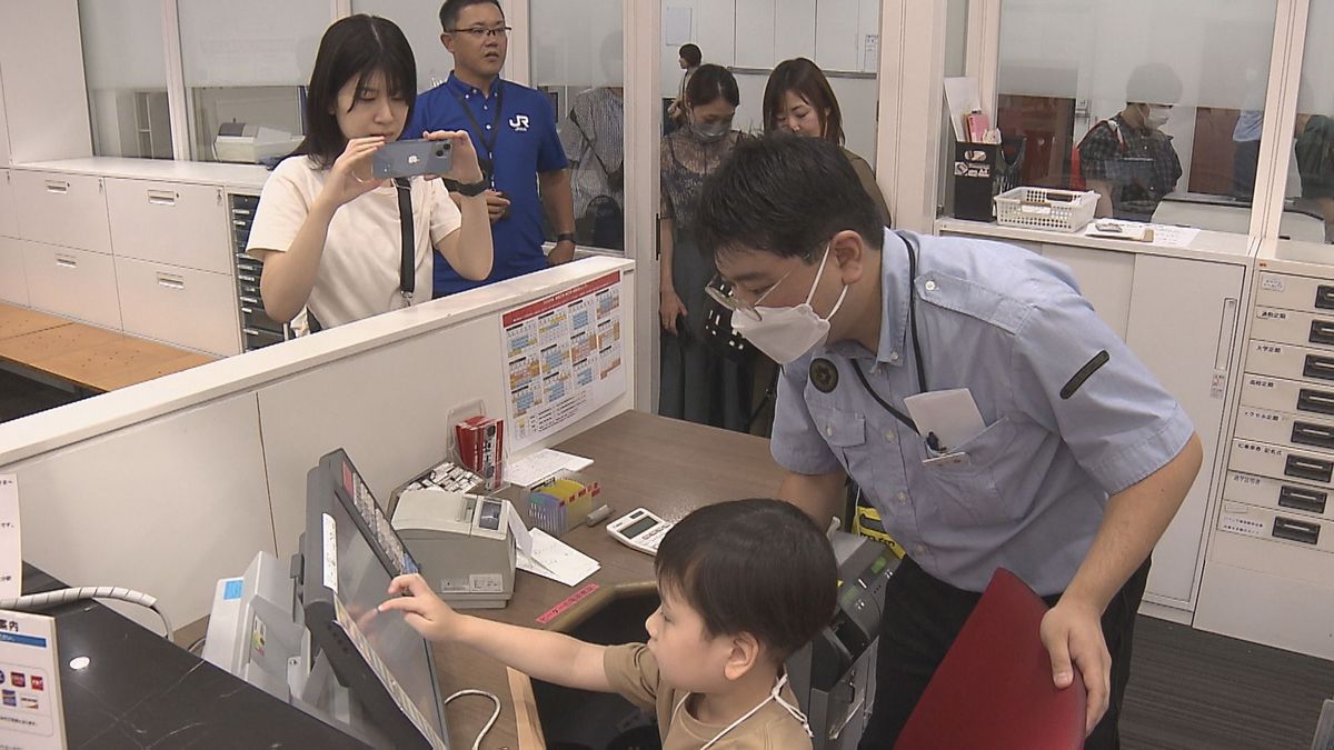 「3番乗り場から発車いたします」子供たちが“1日駅員体験”　大分