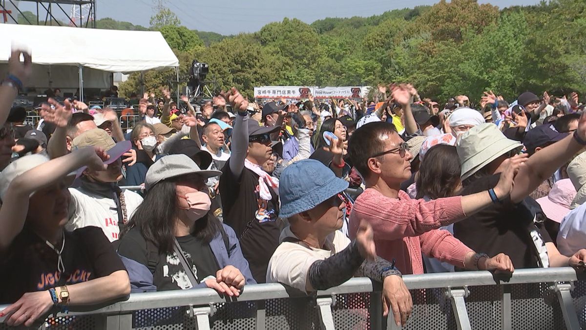 小室哲哉・中森明菜など登場 大型野外音楽フェス「ジゴロック」開幕 大分