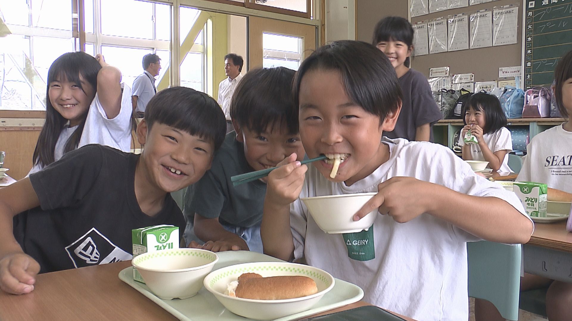 3年間で食材費1800円値上がり「牛肉を豚肉に パセリをブロッコリーに