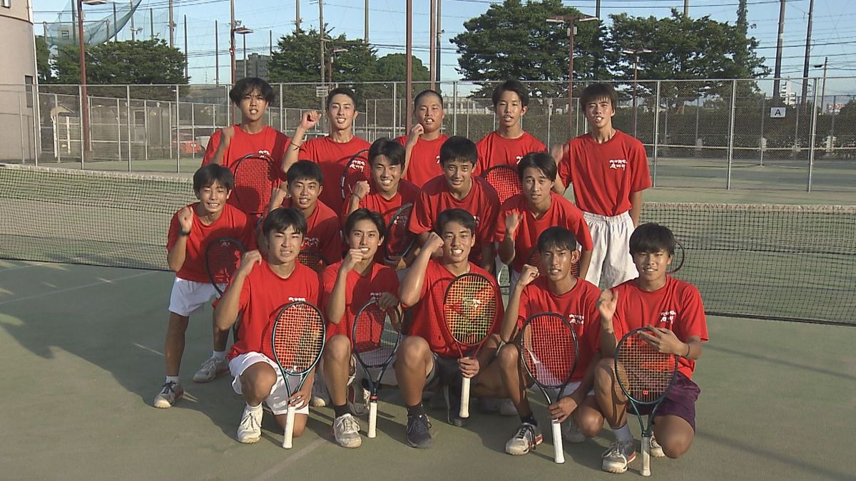 【インターハイ出場校紹介】大分舞鶴高校男子テニス部　持ち味は「攻撃的なテニス」　8月1日に開幕