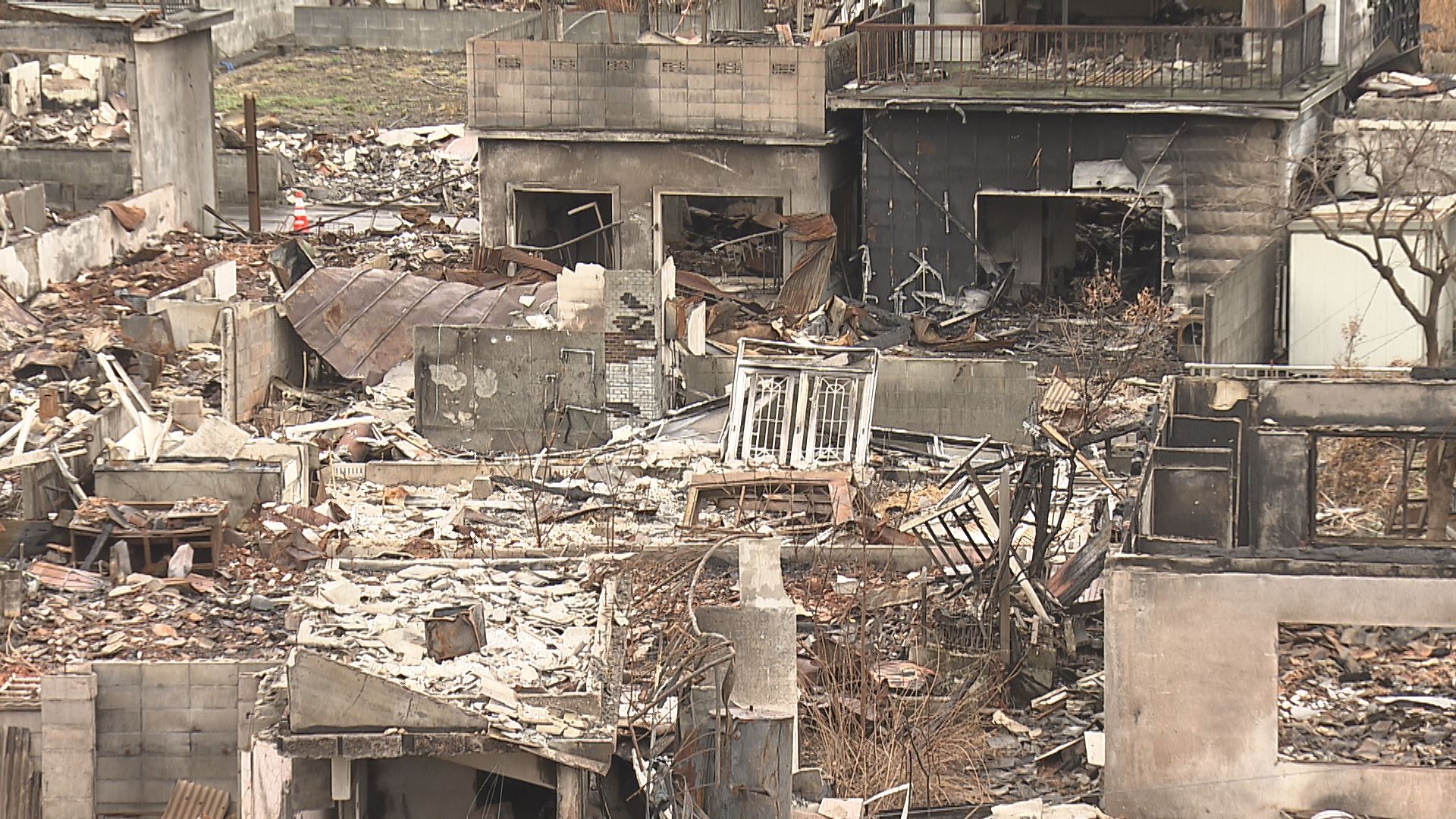 バラ売り！！【火】 楽天市場】バラ売りスターターキット 什器付 花火 噴出 ふきだし