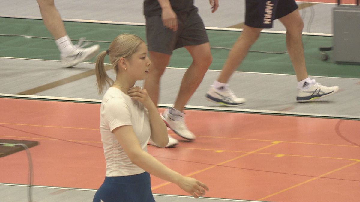 パリ五輪メダリスト江村美咲選手も参加　フェンシング日本代表合宿始まる　大分