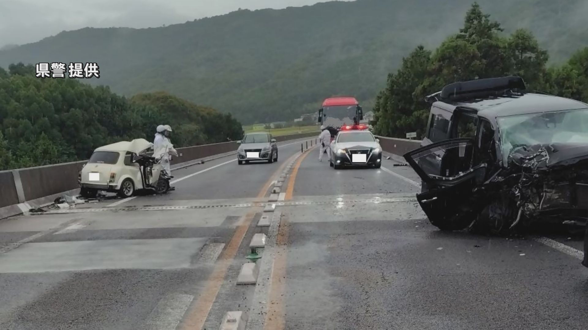 東九州道で車同士が衝突 亡くなったのは米国からの観光客の男性（29