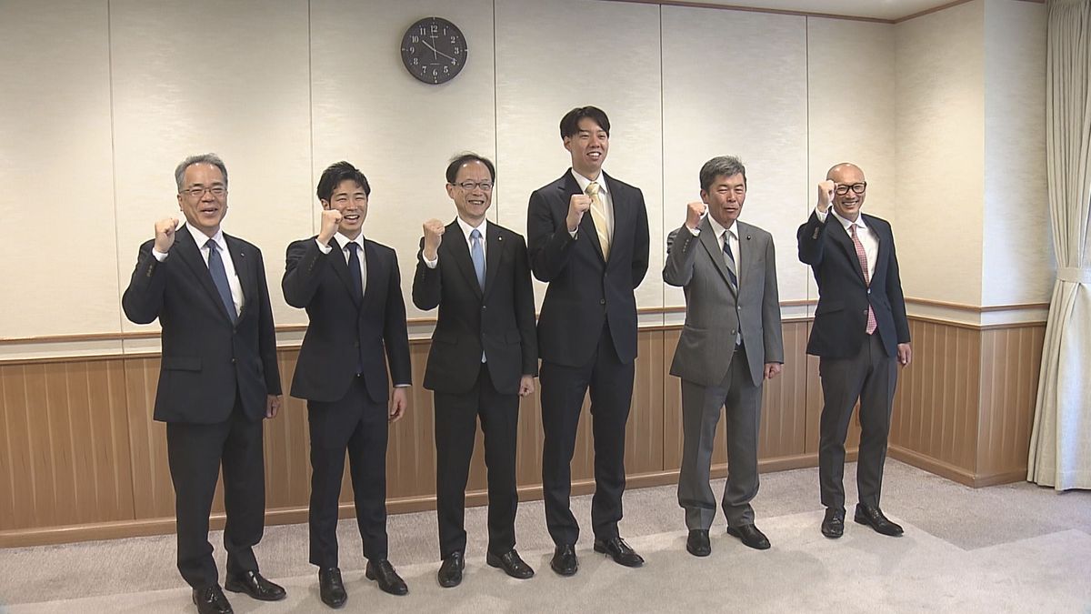 「日本記録更新を目指して」水泳 世界選手権出場の渡辺・田中選手が知事を表敬訪問　大分