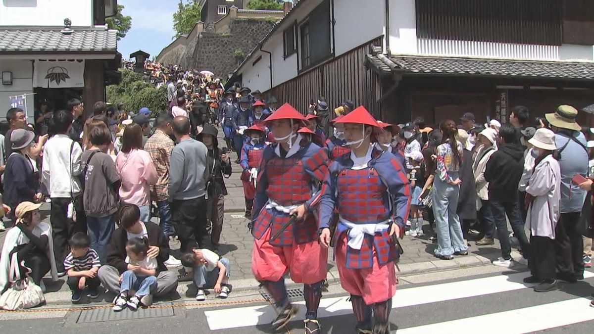 名物「武者行列」が城下町を練り歩く きつきお城まつり 大分
