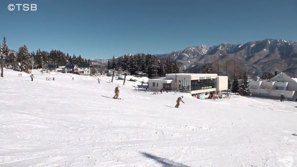 白馬村に恵みの雪　白馬乗鞍温泉スキー場の積雪は55センチ　家族連れでにぎわう　12コースの半分が滑走可能【長野】