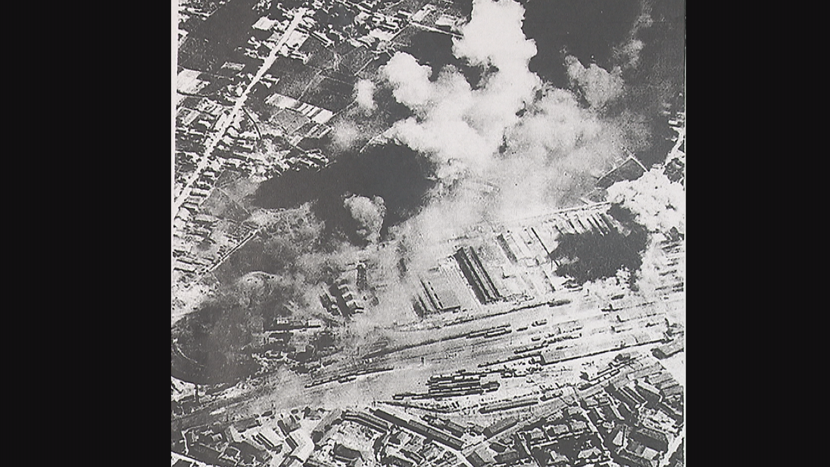 機銃掃射の音が怖かった。肩寄せ合って身を伏せた」90歳女性が語る長野