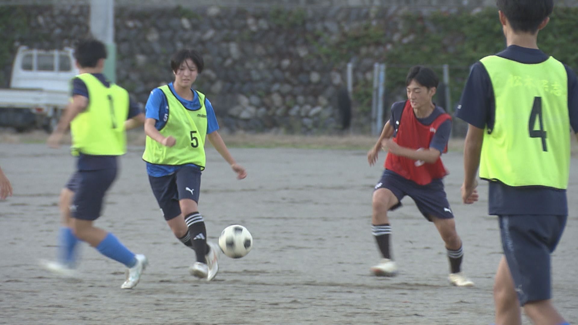 【高校サッカー】松本深志支えるマネー…