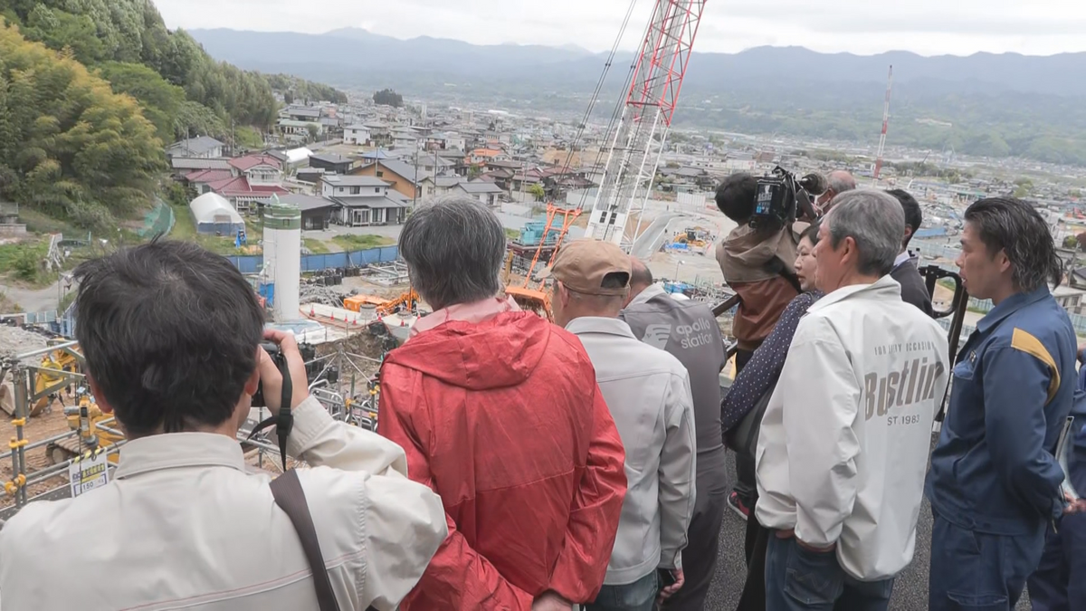 リニア長野県駅」JR東海が工事現場を一望できる展望台を設置 地元住民