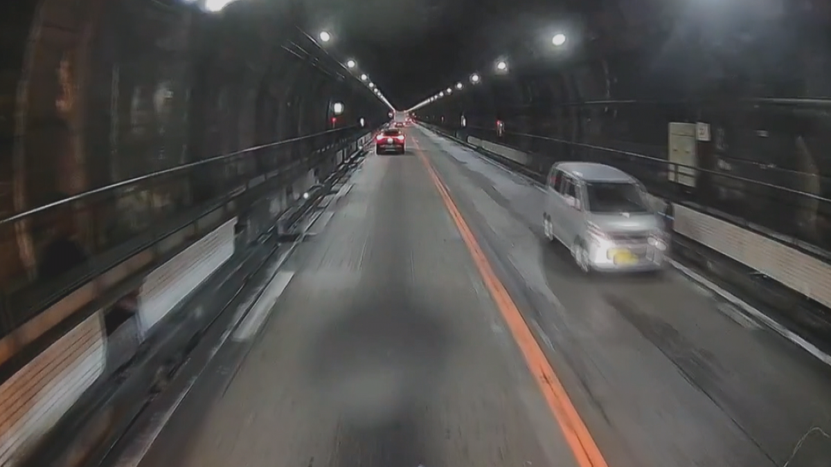【逆走車の動画あり　中央道で逆走車】  飯田市の飯田山本IC－岐阜・中津川IC下り線に逆走車　午後１時５分から通行止め（11日午後２時10分現在）