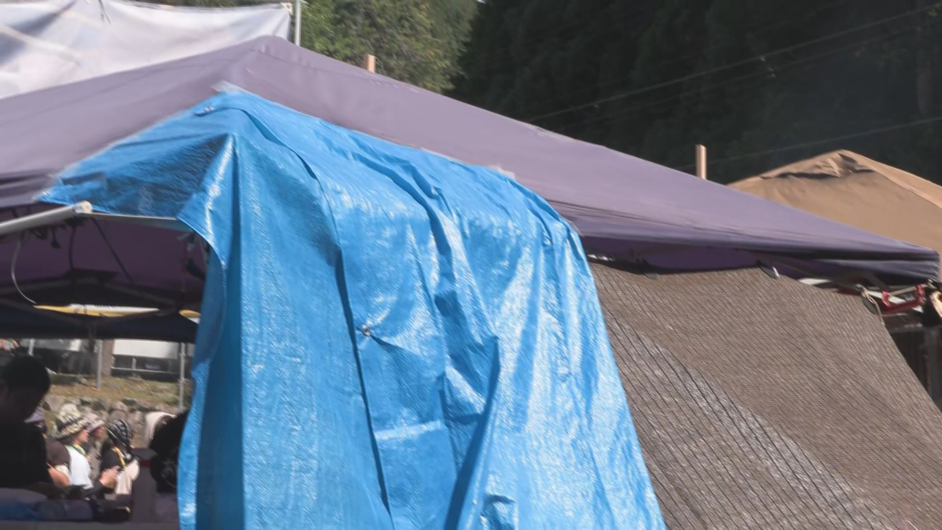 野外音楽イベントの飲食エリアで火事……