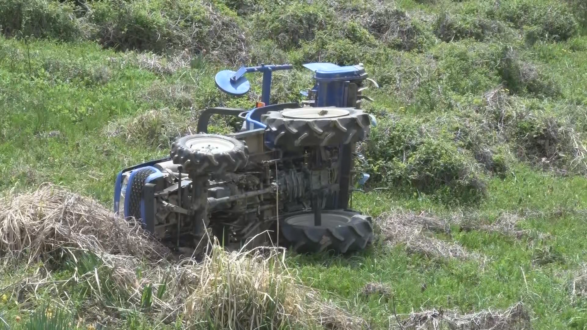 長野市の畑で82歳男性が死亡　トラク…