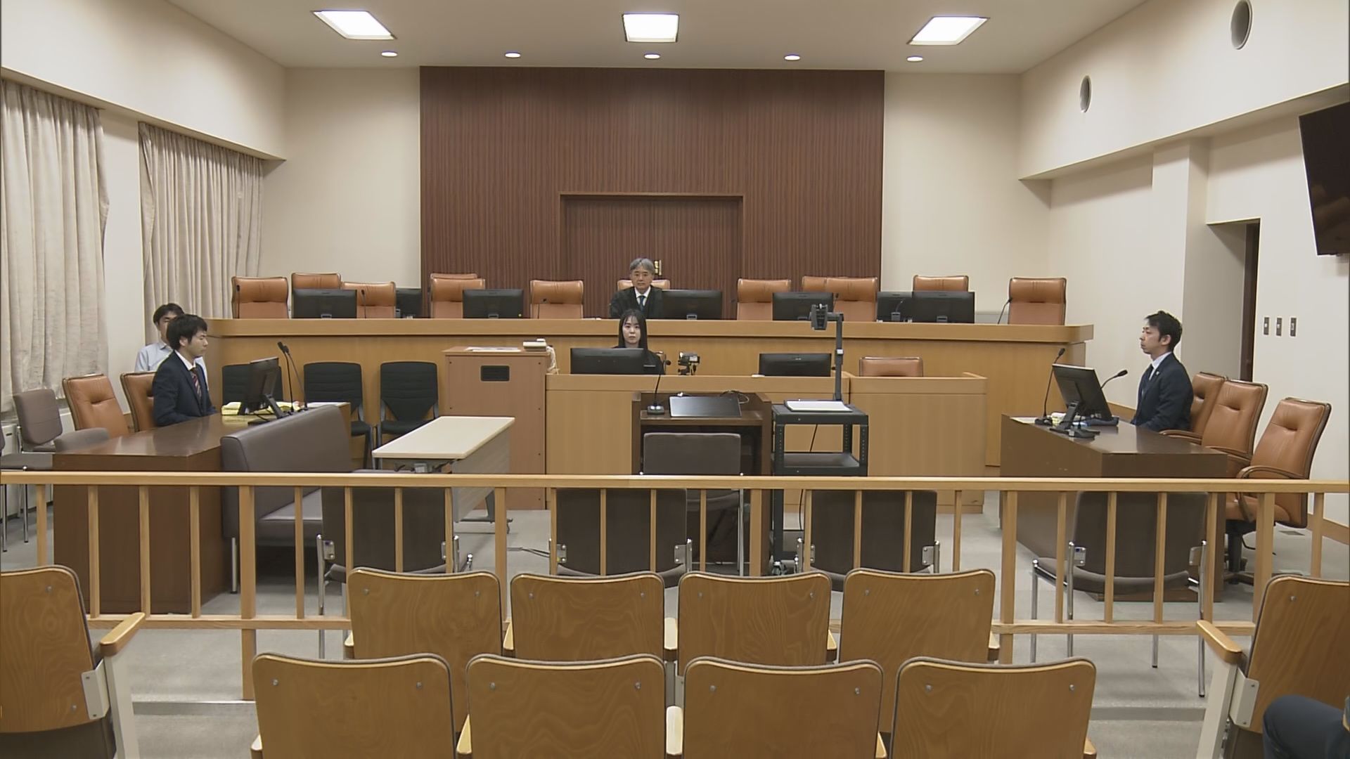 元施設長の女と弟に実刑判決　サービス…