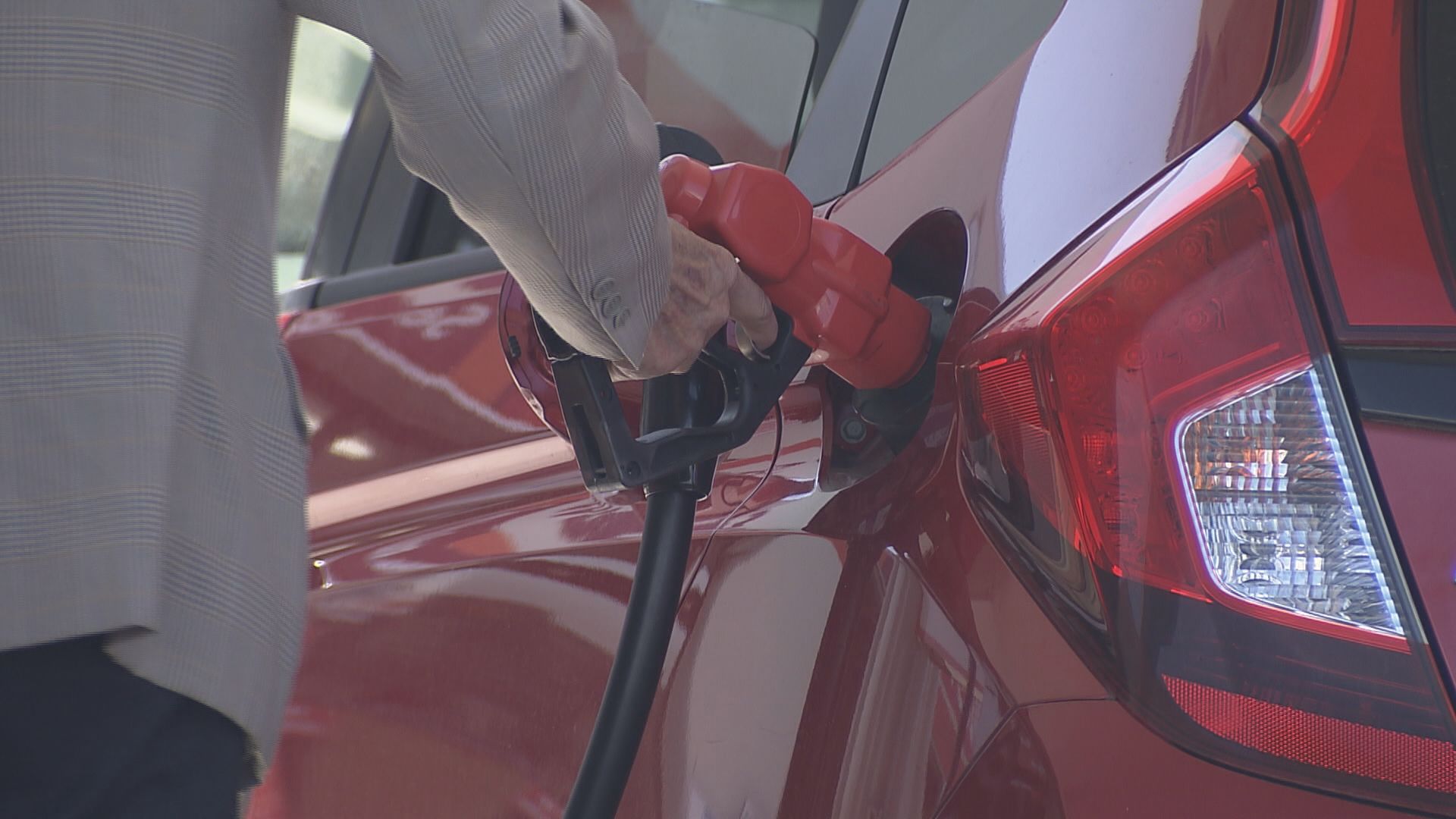 レギュラーガソリン174.8円　3週…