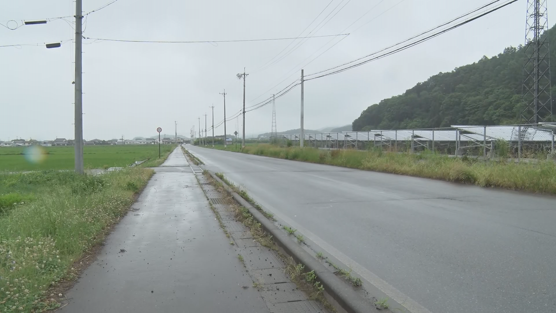 朝、散歩していた90歳男性が車にはね…
