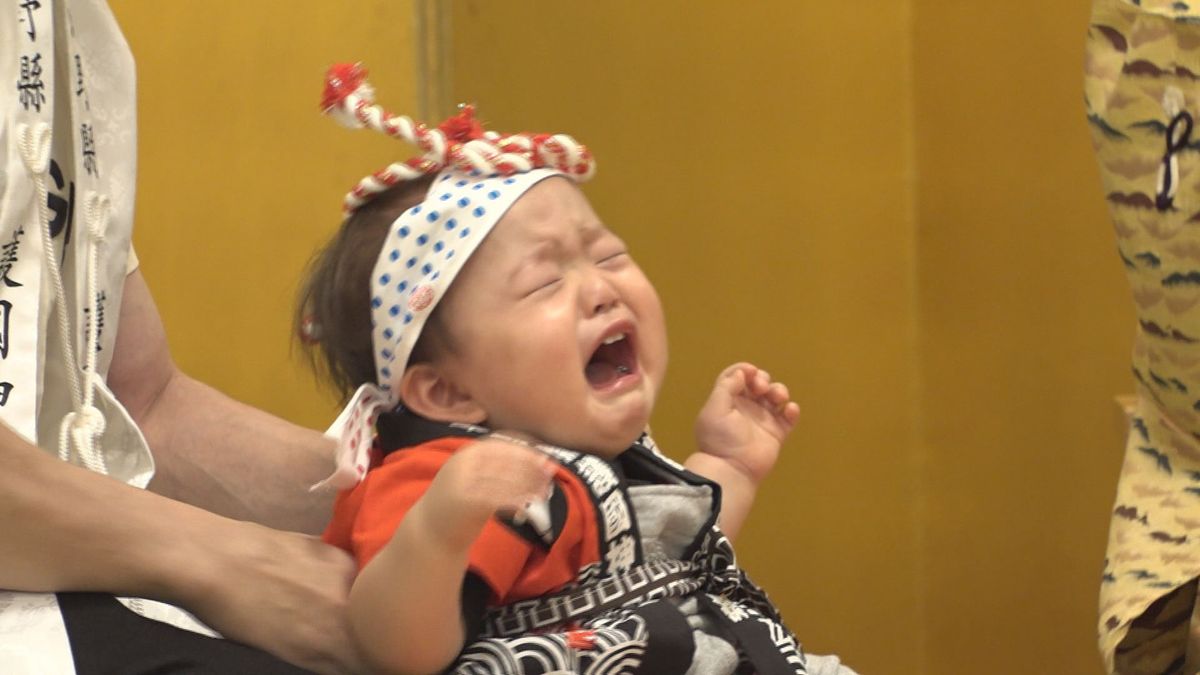 泣くが勝ち！赤ちゃん110人が競う「泣き相撲」松本市の神社で【長野】