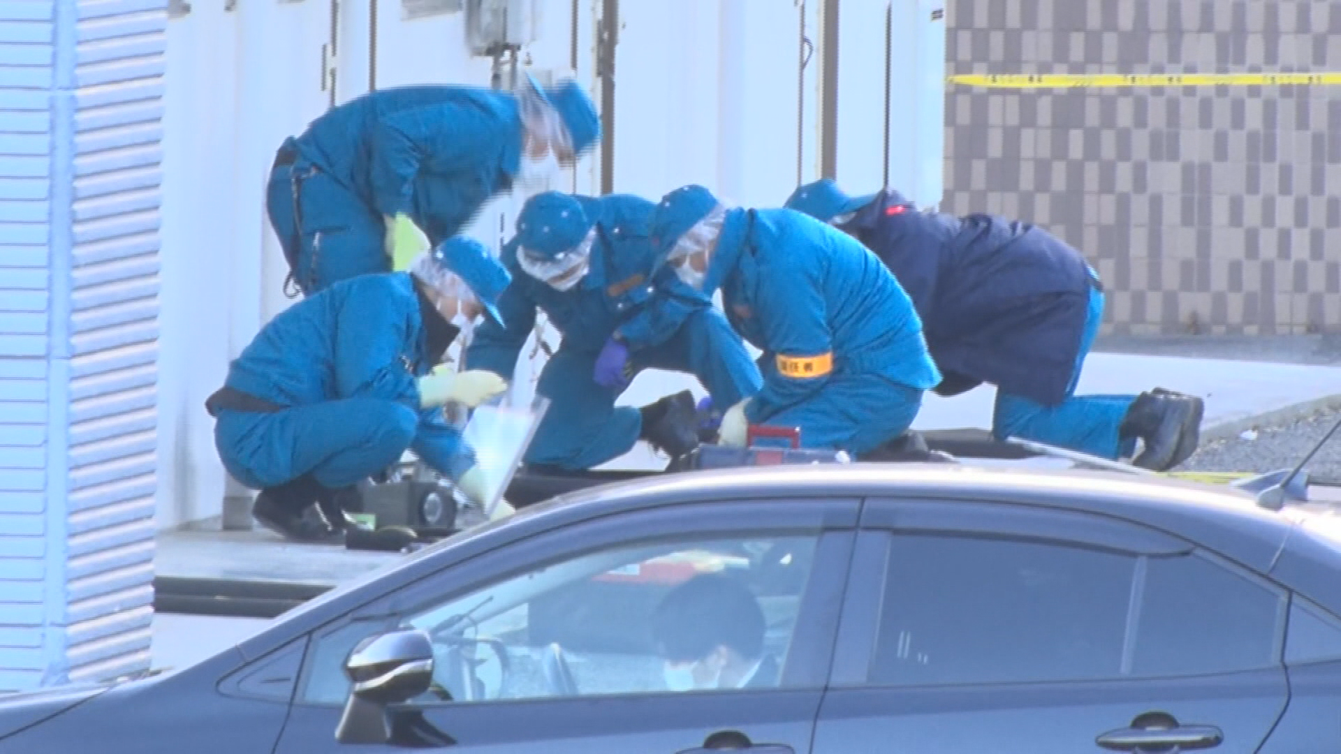 「マネーマネー」と脅す　伊那・強盗未…