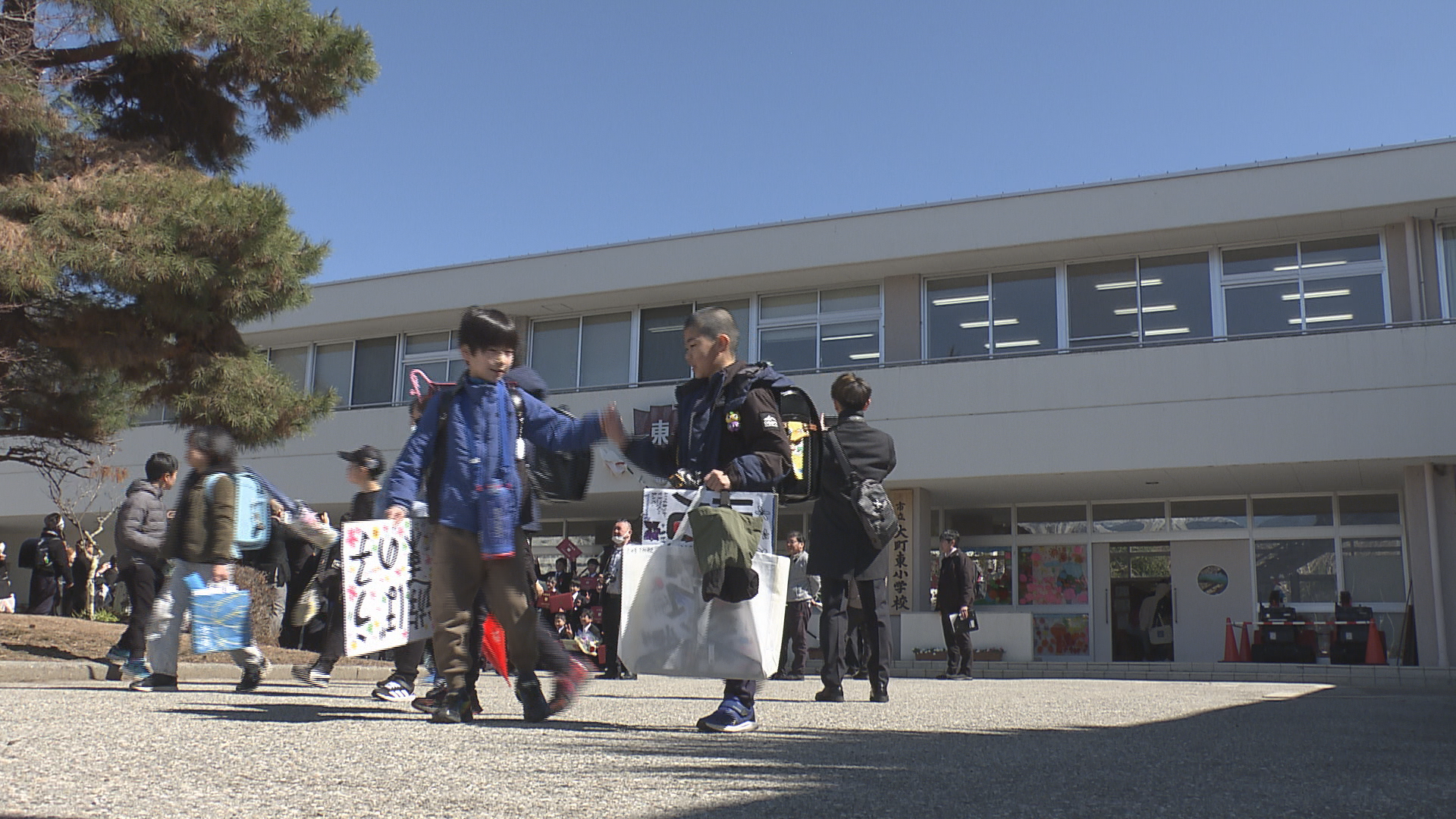 「思い出は心の中でずっと…」大町東小…
