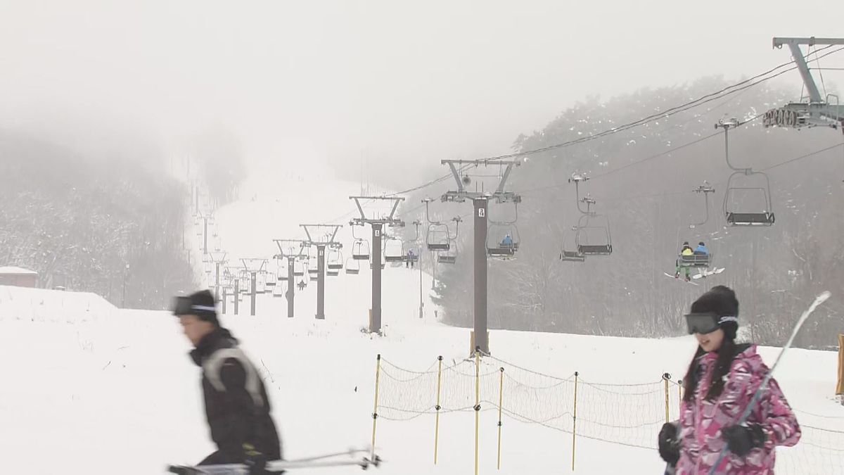 飯綱町のスキー場ようやくオープン　雪不足でオープン日の延期続く　年末年始のスキーヤーに期待【長野】