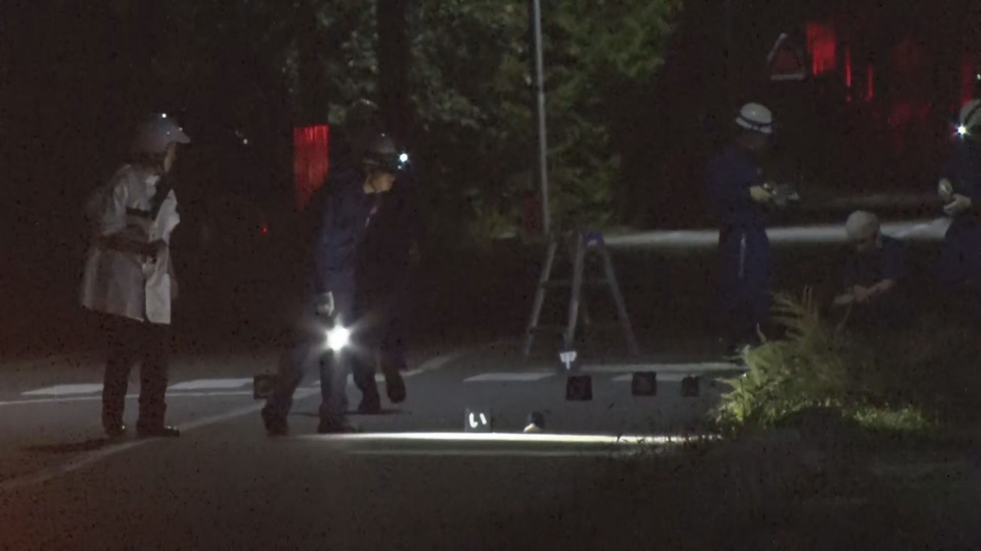 伊那市の県道交差点付近　77歳男性が…