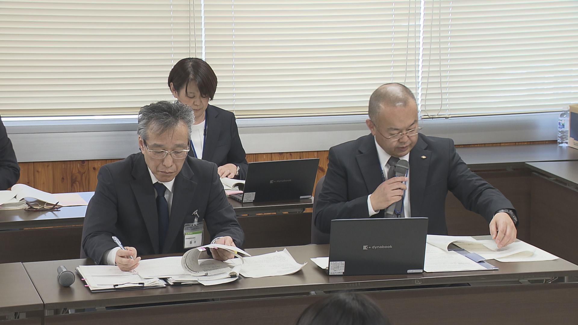 県教委が高校の教職員2人を懲戒免職処…