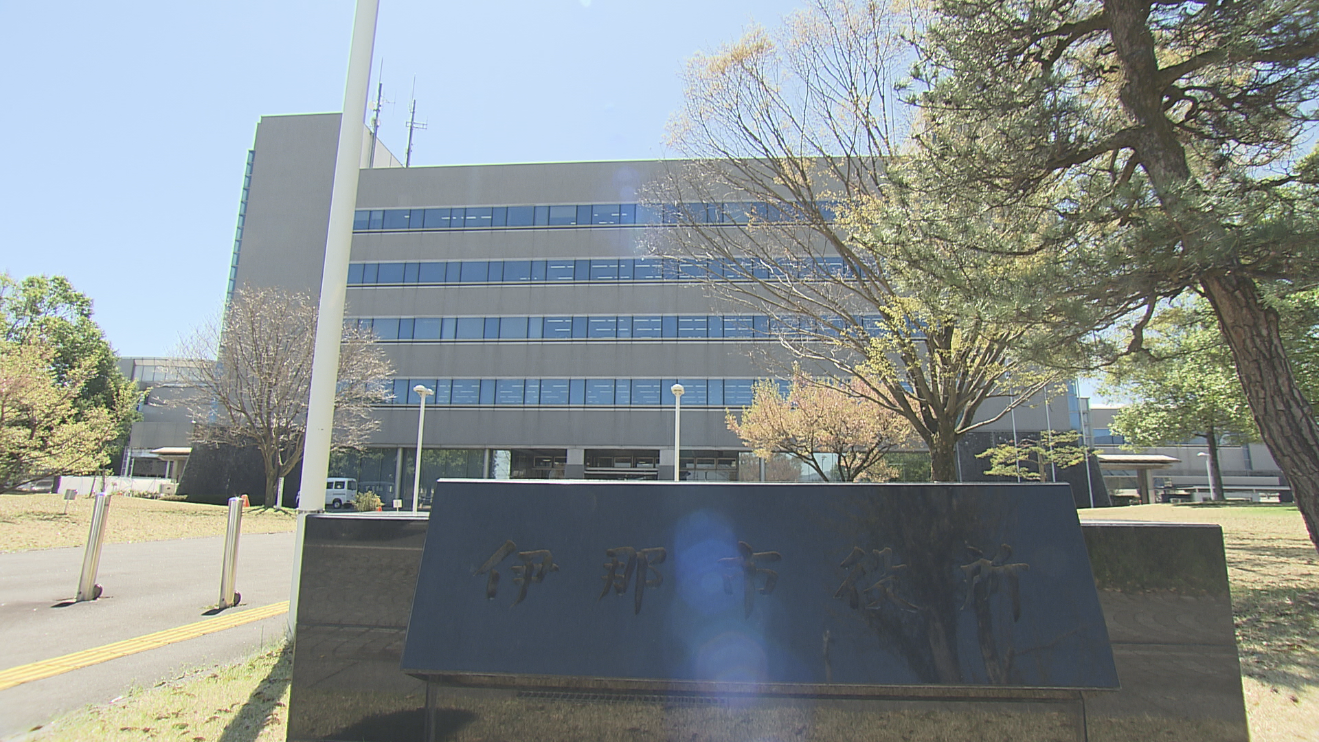 三つどもえの戦いか…伊那市長選挙 告…