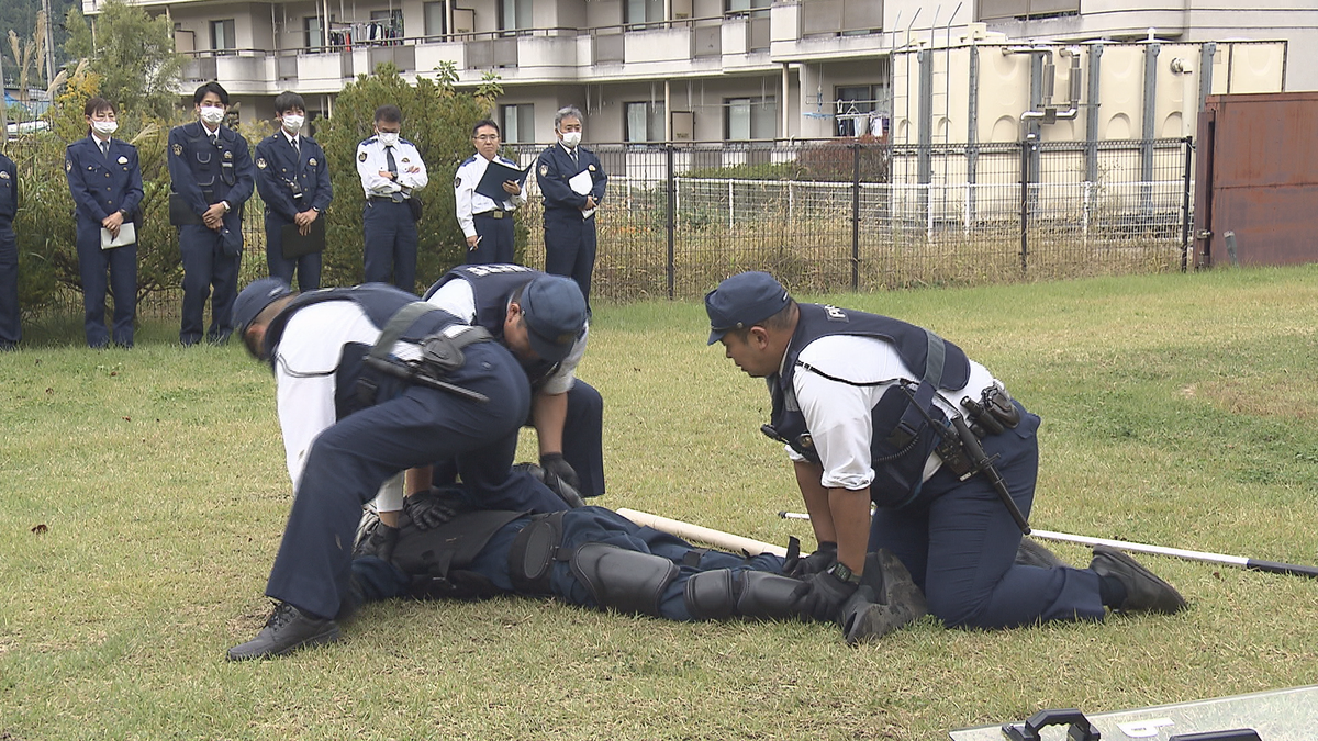 初動での襲撃を想定　警察官が傷つけられる事態をなくすために研修会