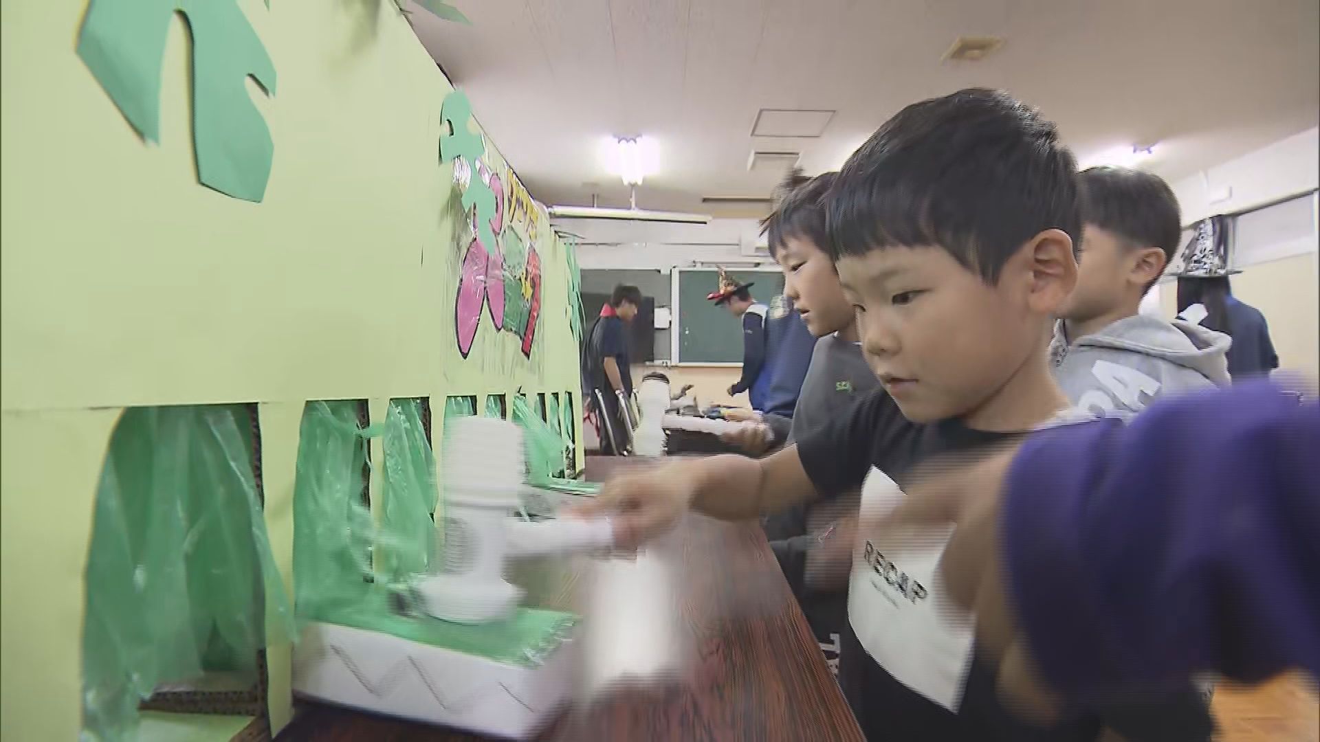 保育を学ぶ高校生が園児と交流　飯綱町で手作りのイベント　工作やゲームを楽しむ【長野】