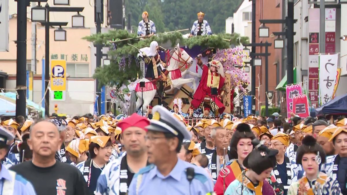 【盛岡秋まつり】勇壮で絢爛な8台の山車が練り歩く　初日は江戸時代から続くとされる「八幡下り」　岩手・盛岡市