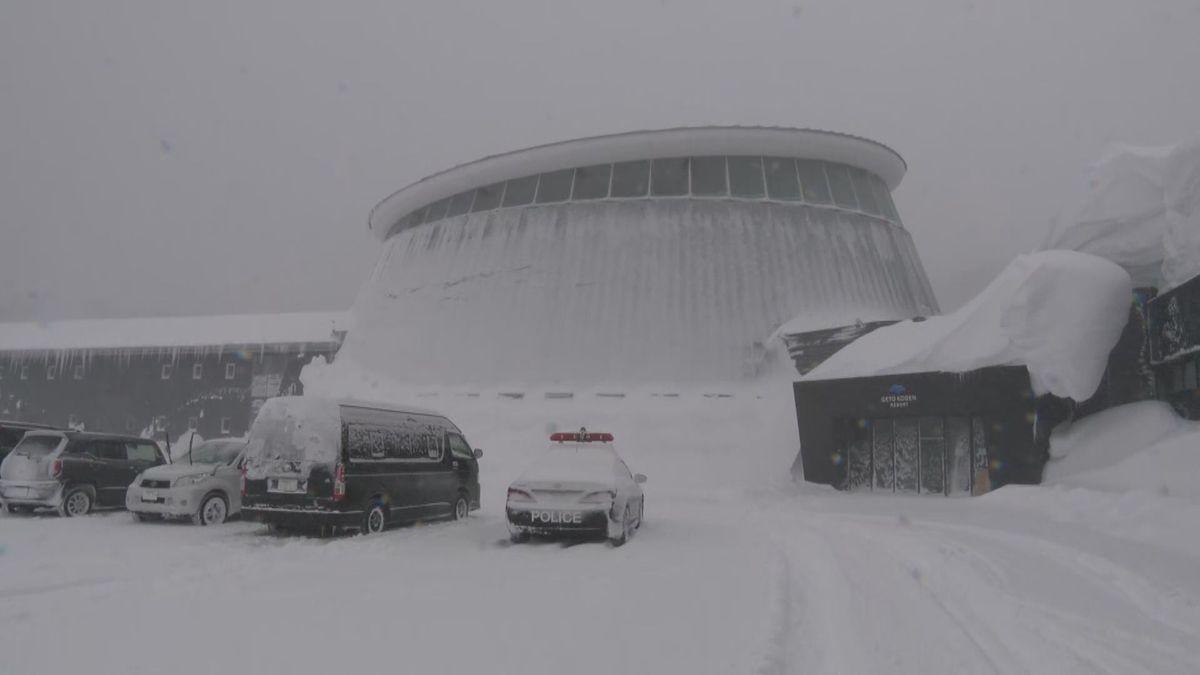 【雪崩か】米国人スキー客3人グループのうち1人雪に埋もれる　2人は無事　コース外の立ち入り禁止区域で滑走　岩手・夏油高原スキー場