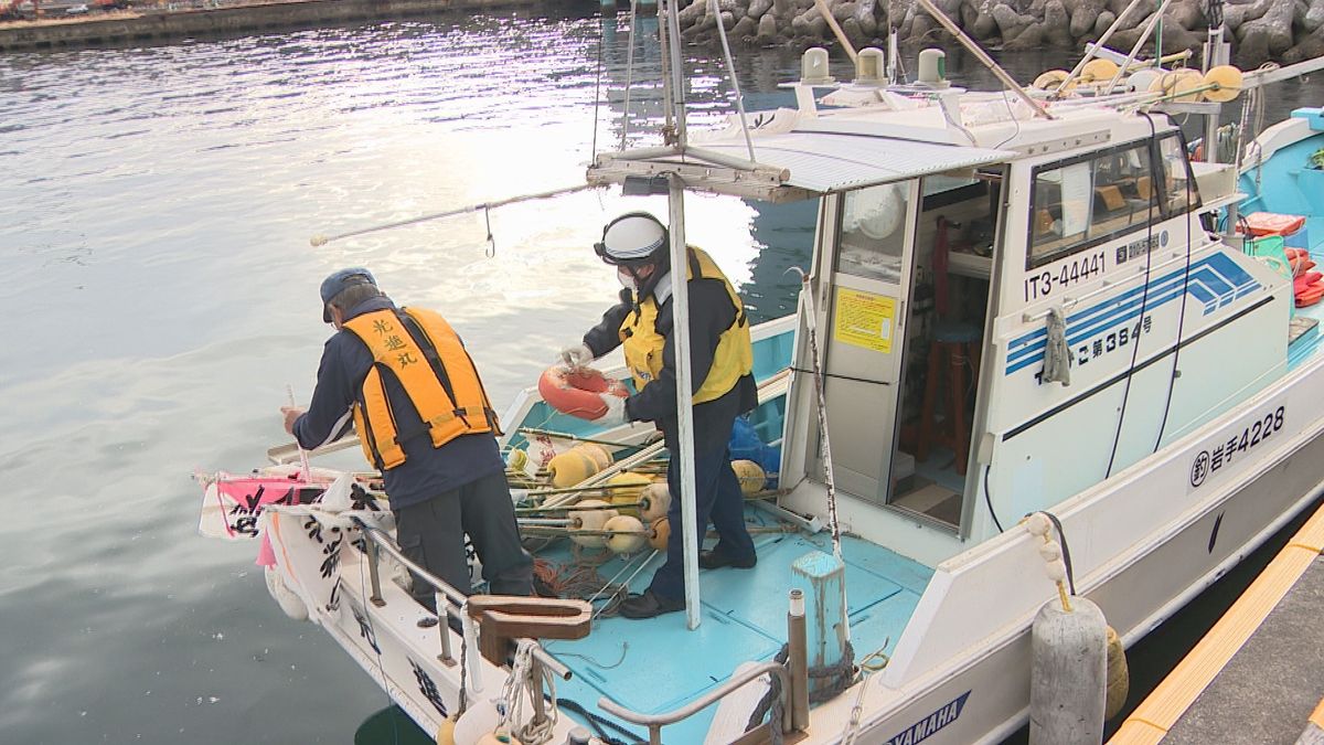 年末年始を前に漁船クルーズへ安全指導　岩手・釜石市