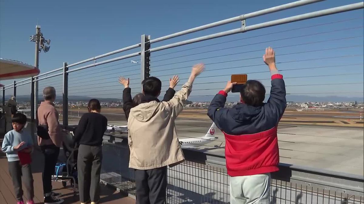 「１年頑張って帰ってきて…」宮崎空港でＵターンラッシュピーク