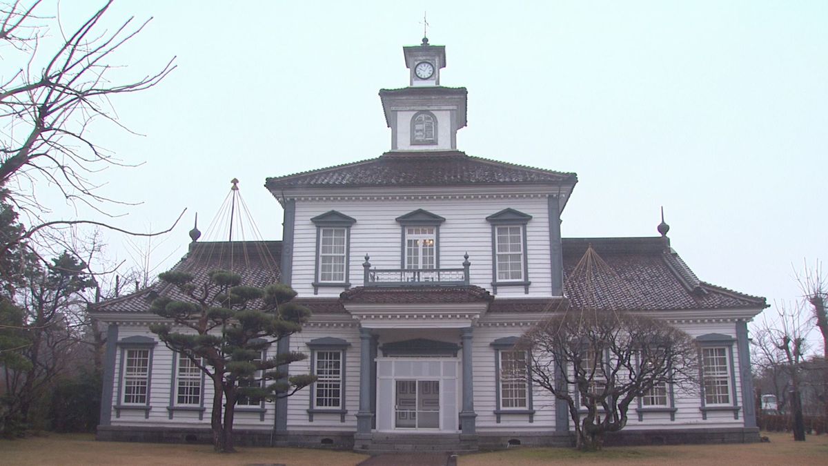 閉館している鶴岡市の国の重要文化財「旧西田川郡役所」クラファンで展示再開目指す