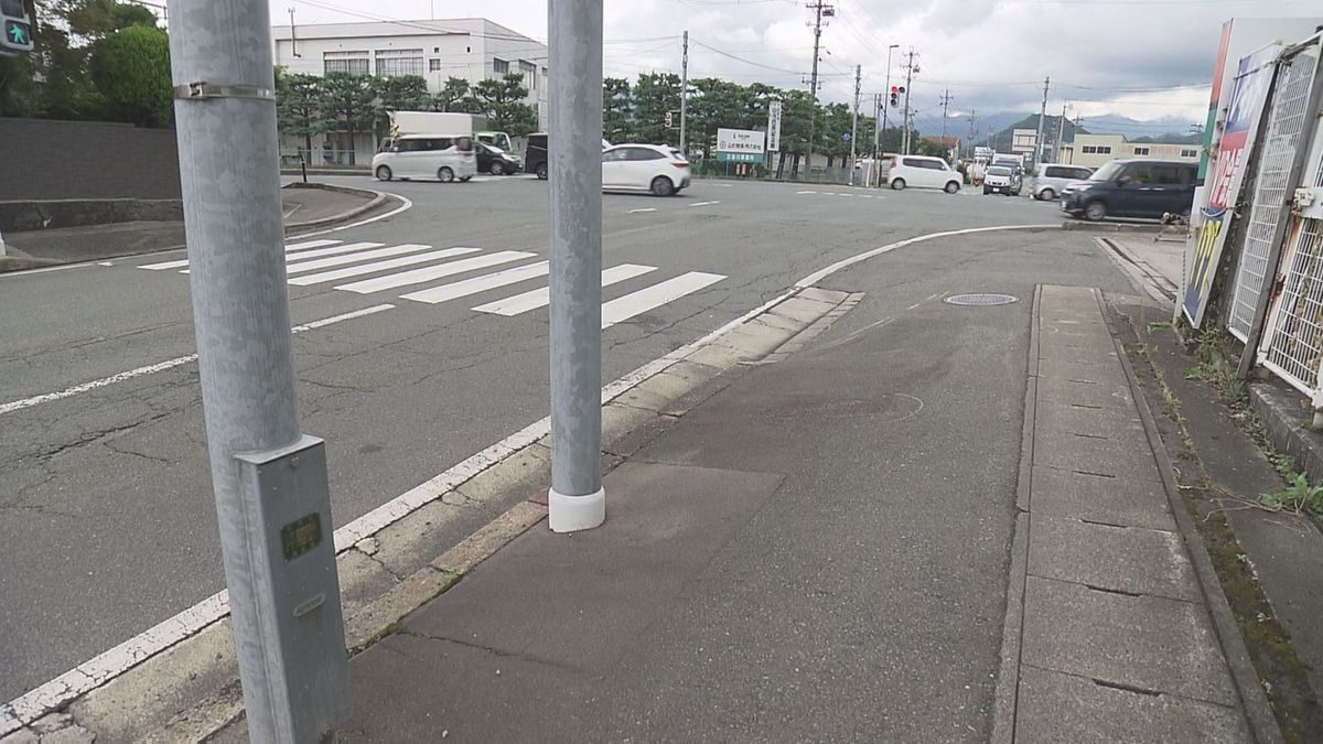 大型バイクが乗用車をよけようとして転倒　44歳の男性死亡　乗用車運転の公務員を逮捕・山形