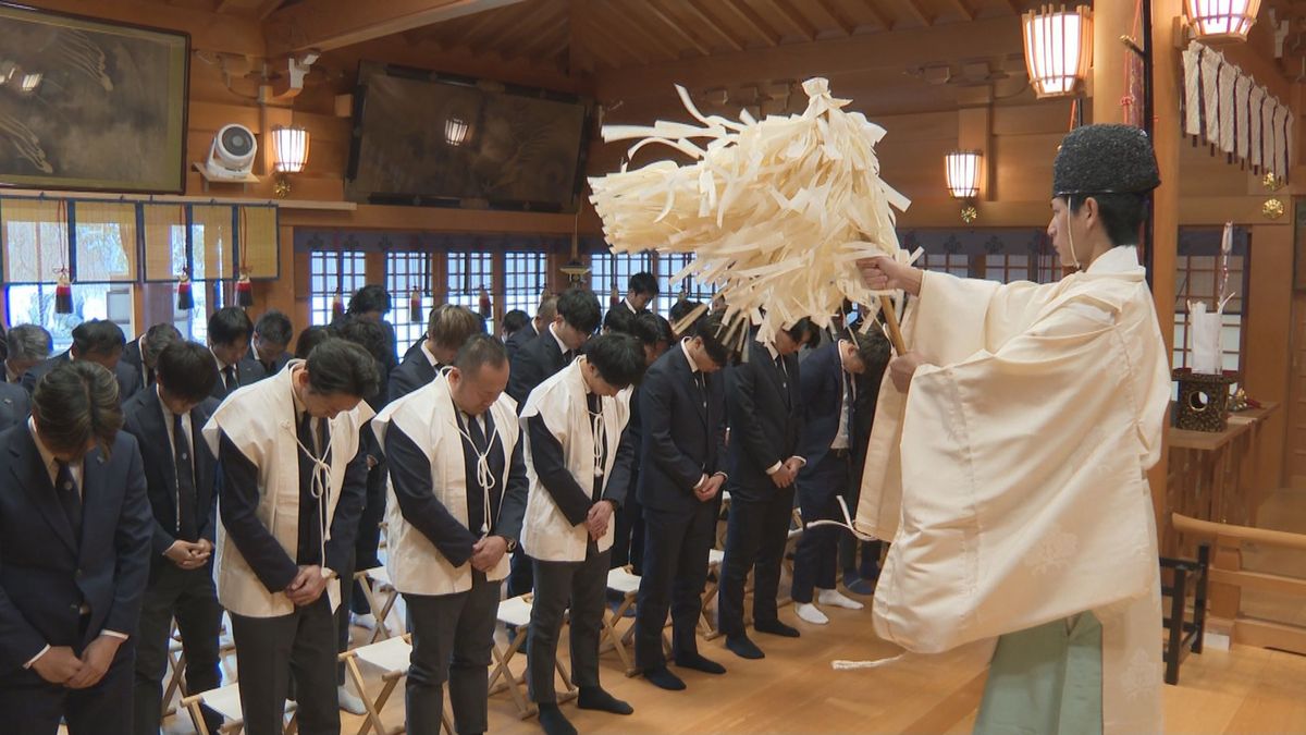 J2で優勝して昇格を　モンテディオ山形が必勝祈願　16日から１次キャンプに