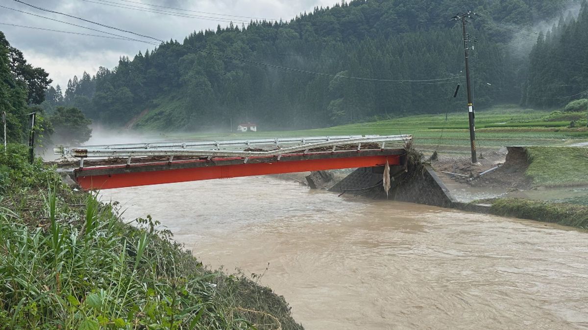 大雨で地下にあった水道管が破裂　鮭川村で現在も100戸余り断水続く　復旧は8月下旬か