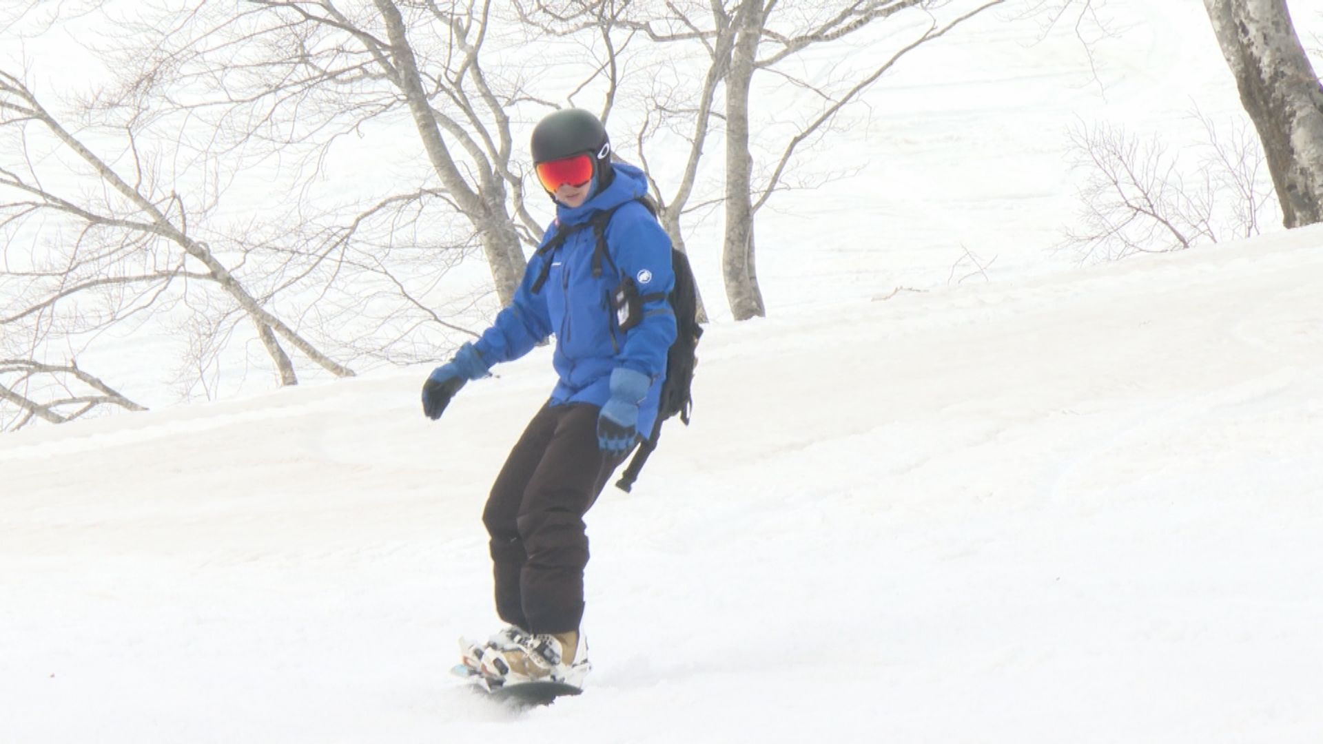 積雪12メートル 山形・西川町の月山スキー場オープン 7月まで滑走可能