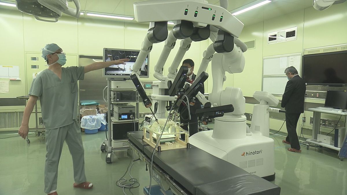 川西町の総合病院が国産の手術支援ロボット山形県内初導入 アメリカ製よりコスト減